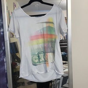 Scoop neck graphic t-shirt